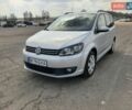 Серый Фольксваген Туран, объемом двигателя 1.6 л и пробегом 217 тыс. км за 11400 $, фото 1 на Automoto.ua