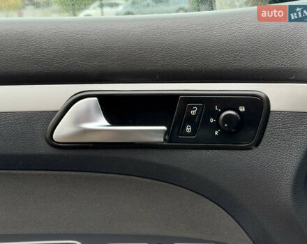 Серый Фольксваген Туран, объемом двигателя 1.39 л и пробегом 223 тыс. км за 10500 $, фото 19 на Automoto.ua