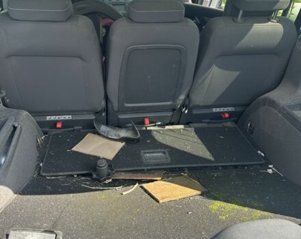 Сірий Фольксваген Туран, об'ємом двигуна 1.6 л та пробігом 145 тис. км за 3700 $, фото 11 на Automoto.ua