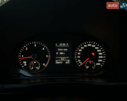 Фольксваген Туран 2013 в Сарнах на Automoto.ua Серый Фольксваген Туран, объемом двигателя 1.6 л и пробегом 249 тыс. км за 11350 $, фото 52 на Automoto.ua