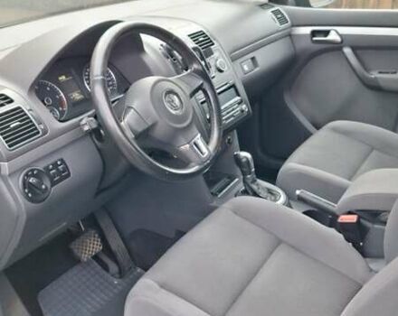 Серый Фольксваген Туран, объемом двигателя 1.97 л и пробегом 179 тыс. км за 14200 $, фото 13 на Automoto.ua