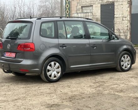 Серый Фольксваген Туран, объемом двигателя 1.6 л и пробегом 227 тыс. км за 9350 $, фото 4 на Automoto.ua
