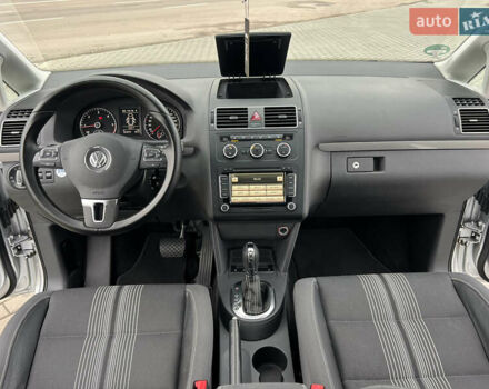 Серый Фольксваген Туран, объемом двигателя 1.97 л и пробегом 163 тыс. км за 14499 $, фото 48 на Automoto.ua