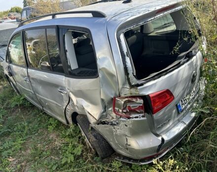 Сірий Фольксваген Туран, об'ємом двигуна 1.6 л та пробігом 145 тис. км за 3700 $, фото 14 на Automoto.ua