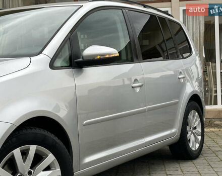 Серый Фольксваген Туран, объемом двигателя 2 л и пробегом 225 тыс. км за 10999 $, фото 35 на Automoto.ua