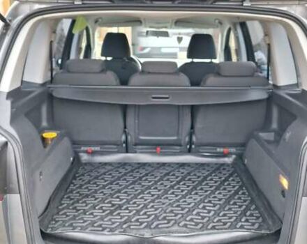 Серый Фольксваген Туран, объемом двигателя 1.97 л и пробегом 179 тыс. км за 14200 $, фото 8 на Automoto.ua