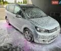 Сірий Фольксваген Туран, об'ємом двигуна 1.6 л та пробігом 280 тис. км за 8500 $, фото 1 на Automoto.ua
