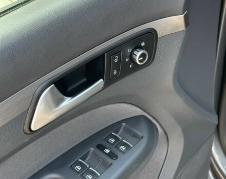 Сірий Фольксваген Туран, об'ємом двигуна 1.4 л та пробігом 213 тис. км за 9400 $, фото 5 на Automoto.ua