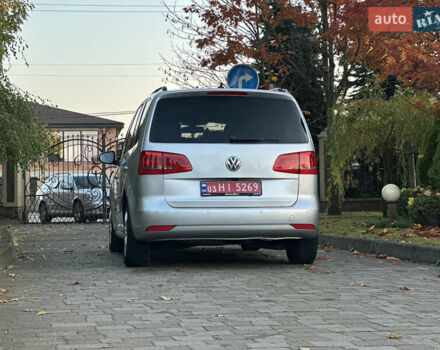 Фольксваген Туран 2013 в Сарнах на Automoto.ua Серый Фольксваген Туран, объемом двигателя 1.6 л и пробегом 249 тыс. км за 11350 $, фото 18 на Automoto.ua