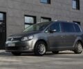 Серый Фольксваген Туран, объемом двигателя 1.6 л и пробегом 350 тыс. км за 8895 $, фото 1 на Automoto.ua