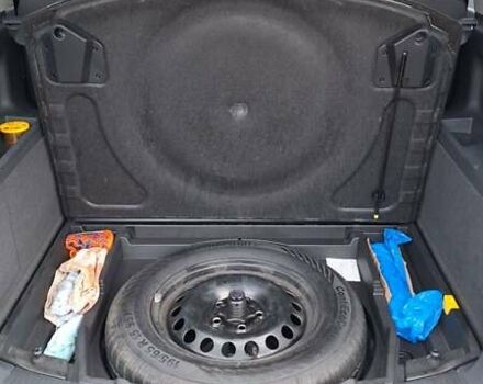 Серый Фольксваген Туран, объемом двигателя 1.97 л и пробегом 179 тыс. км за 14200 $, фото 12 на Automoto.ua