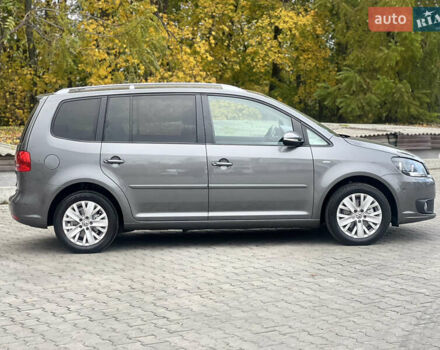 Серый Фольксваген Туран, объемом двигателя 1.6 л и пробегом 201 тыс. км за 12800 $, фото 3 на Automoto.ua