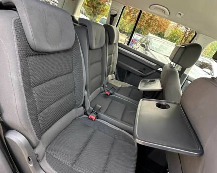 Сірий Фольксваген Туран, об'ємом двигуна 1.4 л та пробігом 213 тис. км за 9400 $, фото 13 на Automoto.ua