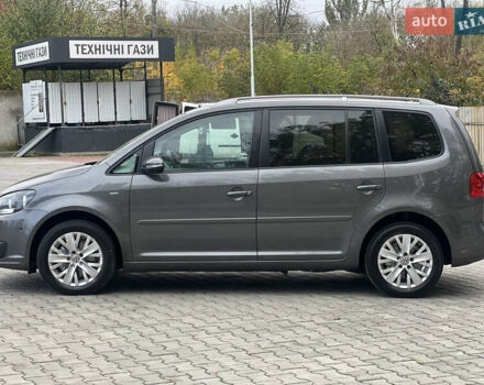 Серый Фольксваген Туран, объемом двигателя 1.6 л и пробегом 201 тыс. км за 12800 $, фото 7 на Automoto.ua