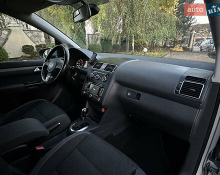 Серый Фольксваген Туран, объемом двигателя 1.6 л и пробегом 249 тыс. км за 10900 $, фото 43 на Automoto.ua