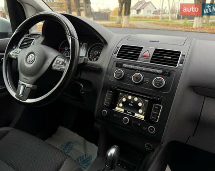 Серый Фольксваген Туран, объемом двигателя 1.6 л и пробегом 242 тыс. км за 10700 $, фото 32 на Automoto.ua