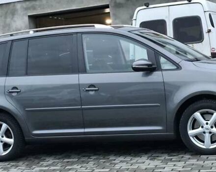 Серый Фольксваген Туран, объемом двигателя 1.4 л и пробегом 194 тыс. км за 9700 $, фото 3 на Automoto.ua