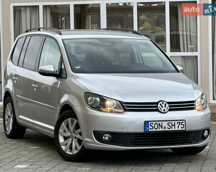Серый Фольксваген Туран, объемом двигателя 2 л и пробегом 225 тыс. км за 10999 $, фото 5 на Automoto.ua