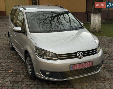Серый Фольксваген Туран, объемом двигателя 1.6 л и пробегом 242 тыс. км за 10700 $, фото 2 на Automoto.ua