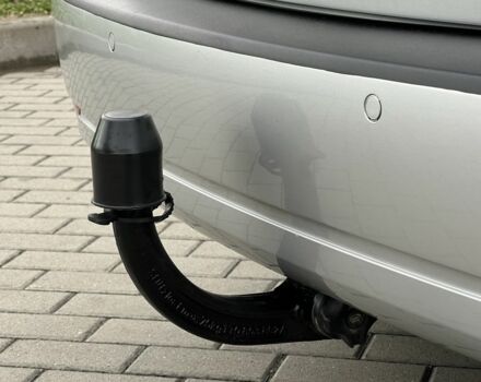 Серый Фольксваген Туран, объемом двигателя 2 л и пробегом 163 тыс. км за 14499 $, фото 4 на Automoto.ua