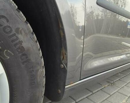 Серый Фольксваген Туран, объемом двигателя 1.6 л и пробегом 300 тыс. км за 10500 $, фото 23 на Automoto.ua