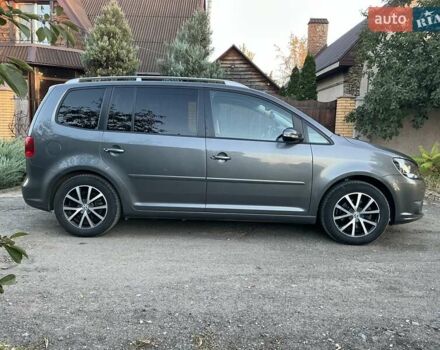 Сірий Фольксваген Туран, об'ємом двигуна 1.6 л та пробігом 252 тис. км за 10900 $, фото 8 на Automoto.ua