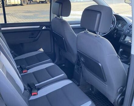 Серый Фольксваген Туран, объемом двигателя 1.6 л и пробегом 258 тыс. км за 10900 $, фото 16 на Automoto.ua