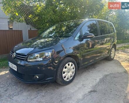 Серый Фольксваген Туран, объемом двигателя 1.6 л и пробегом 189 тыс. км за 11000 $, фото 3 на Automoto.ua