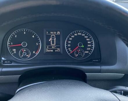 Серый Фольксваген Туран, объемом двигателя 1.6 л и пробегом 258 тыс. км за 10900 $, фото 20 на Automoto.ua
