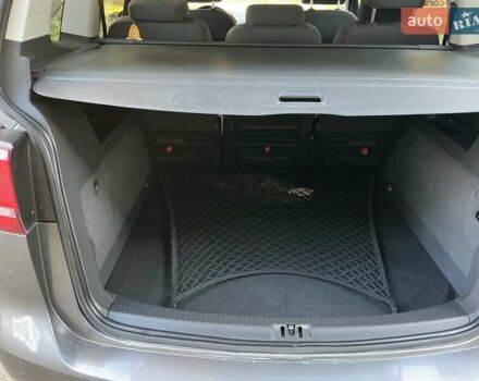 Сірий Фольксваген Туран, об'ємом двигуна 1.6 л та пробігом 252 тис. км за 10900 $, фото 22 на Automoto.ua