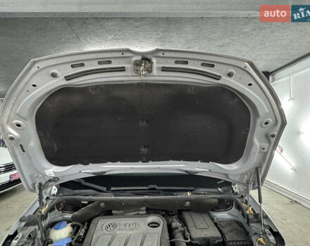 Серый Фольксваген Туран, объемом двигателя 0 л и пробегом 256 тыс. км за 11190 $, фото 70 на Automoto.ua