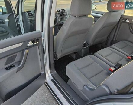 Серый Фольксваген Туран, объемом двигателя 1.6 л и пробегом 193 тыс. км за 11499 $, фото 16 на Automoto.ua