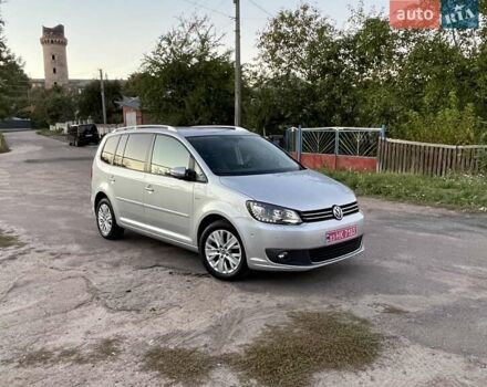 Серый Фольксваген Туран, объемом двигателя 1.4 л и пробегом 174 тыс. км за 9999 $, фото 1 на Automoto.ua