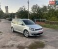 Серый Фольксваген Туран, объемом двигателя 1.4 л и пробегом 174 тыс. км за 9999 $, фото 2 на Automoto.ua