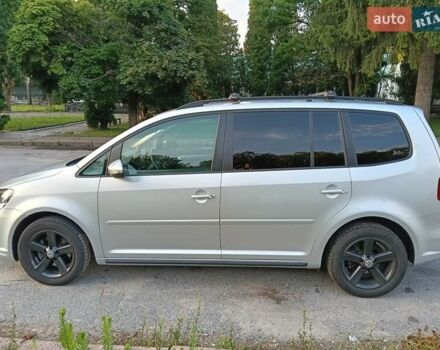 Сірий Фольксваген Туран, об'ємом двигуна 1.6 л та пробігом 280 тис. км за 11700 $, фото 2 на Automoto.ua