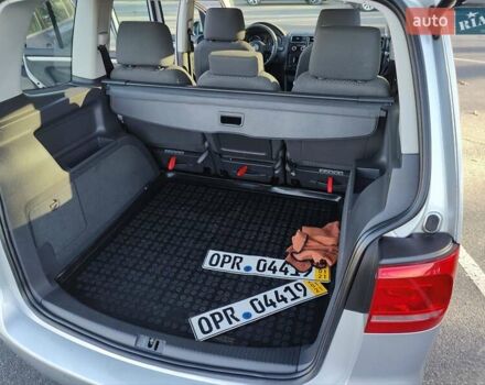 Серый Фольксваген Туран, объемом двигателя 1.6 л и пробегом 193 тыс. км за 11499 $, фото 22 на Automoto.ua