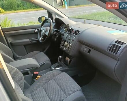 Сірий Фольксваген Туран, об'ємом двигуна 1.6 л та пробігом 280 тис. км за 11700 $, фото 14 на Automoto.ua