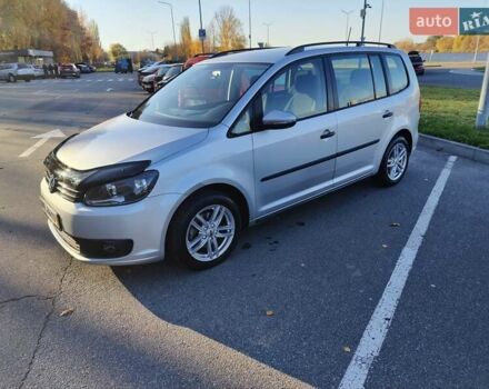 Серый Фольксваген Туран, объемом двигателя 1.6 л и пробегом 193 тыс. км за 11499 $, фото 2 на Automoto.ua