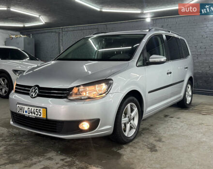 Серый Фольксваген Туран, объемом двигателя 0 л и пробегом 256 тыс. км за 11190 $, фото 8 на Automoto.ua