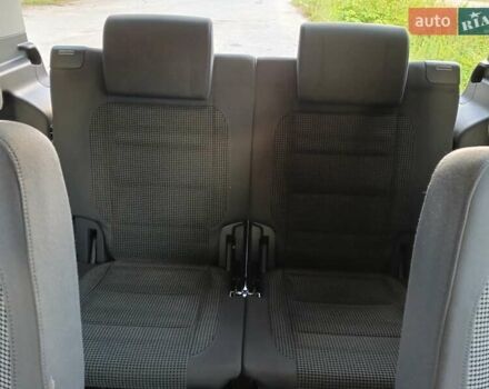 Сірий Фольксваген Туран, об'ємом двигуна 1.6 л та пробігом 280 тис. км за 11700 $, фото 28 на Automoto.ua