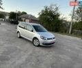Серый Фольксваген Туран, объемом двигателя 1.4 л и пробегом 174 тыс. км за 9999 $, фото 199 на Automoto.ua
