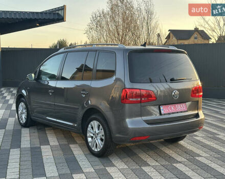 Серый Фольксваген Туран, объемом двигателя 2 л и пробегом 253 тыс. км за 12700 $, фото 34 на Automoto.ua