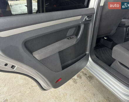 Серый Фольксваген Туран, объемом двигателя 0 л и пробегом 256 тыс. км за 11190 $, фото 45 на Automoto.ua