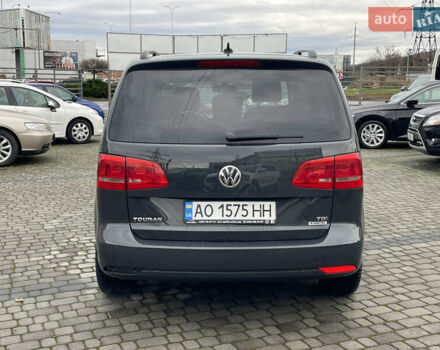 Серый Фольксваген Туран, объемом двигателя 1.6 л и пробегом 269 тыс. км за 10500 $, фото 8 на Automoto.ua