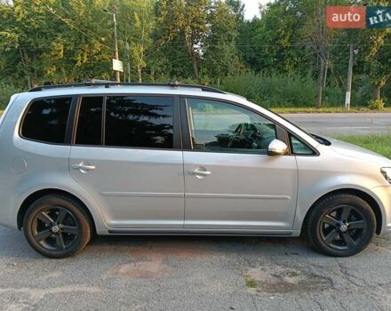 Сірий Фольксваген Туран, об'ємом двигуна 1.6 л та пробігом 280 тис. км за 11700 $, фото 3 на Automoto.ua