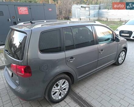 Серый Фольксваген Туран, объемом двигателя 1.6 л и пробегом 238 тыс. км за 14450 $, фото 9 на Automoto.ua