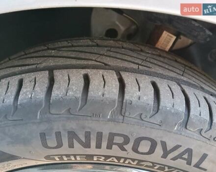 Сірий Фольксваген Туран, об'ємом двигуна 1.6 л та пробігом 280 тис. км за 11700 $, фото 9 на Automoto.ua