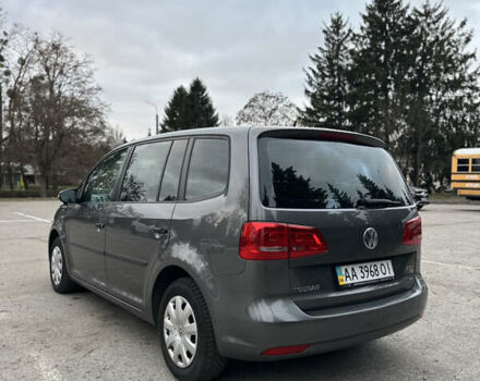 Серый Фольксваген Туран, объемом двигателя 1.97 л и пробегом 132 тыс. км за 13800 $, фото 4 на Automoto.ua