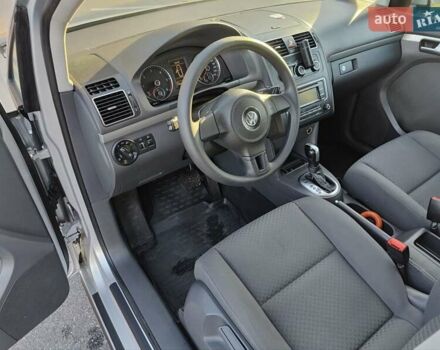 Серый Фольксваген Туран, объемом двигателя 1.6 л и пробегом 193 тыс. км за 11499 $, фото 18 на Automoto.ua