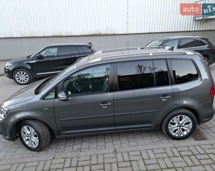 Серый Фольксваген Туран, объемом двигателя 1.6 л и пробегом 238 тыс. км за 14450 $, фото 1 на Automoto.ua